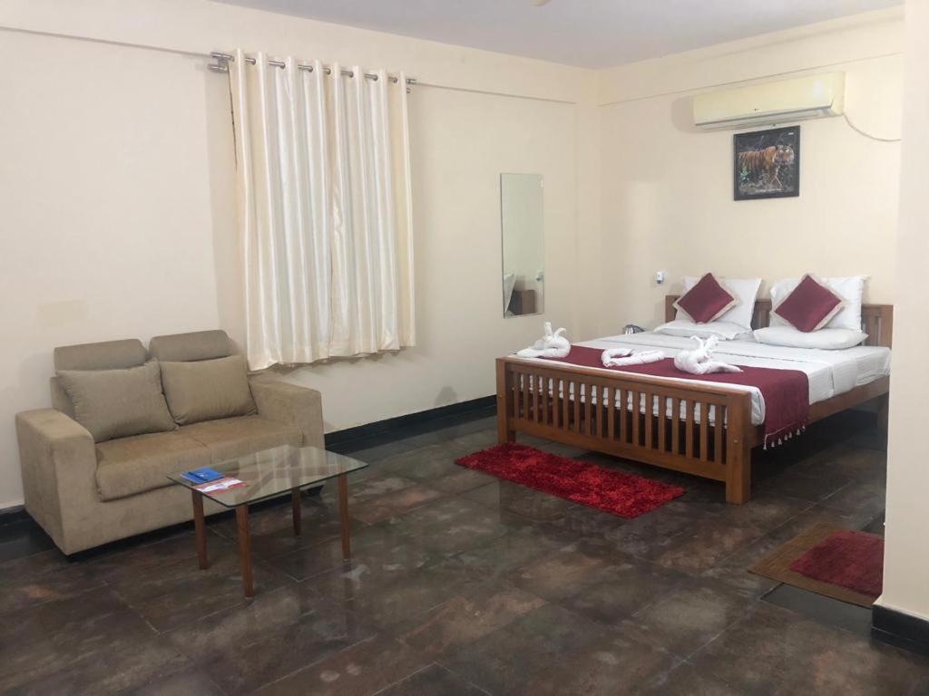 Kstdc Hotel Mayura Pavithra Yediyur Kunigal Экстерьер фото